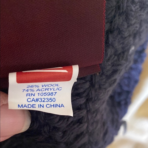 🚦Cozy Blue & gray Knit Kids Beanie🚦 - Picture 4 of 9